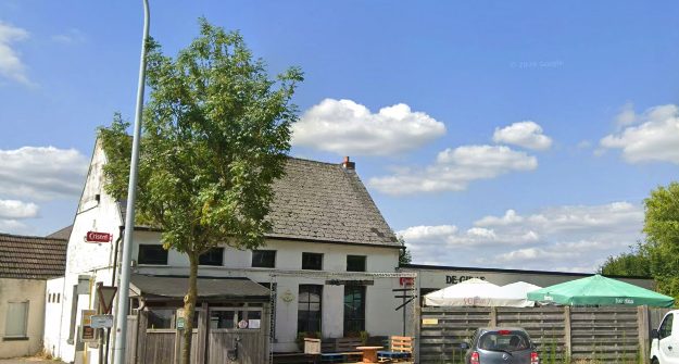 De Giraf, Zwalm